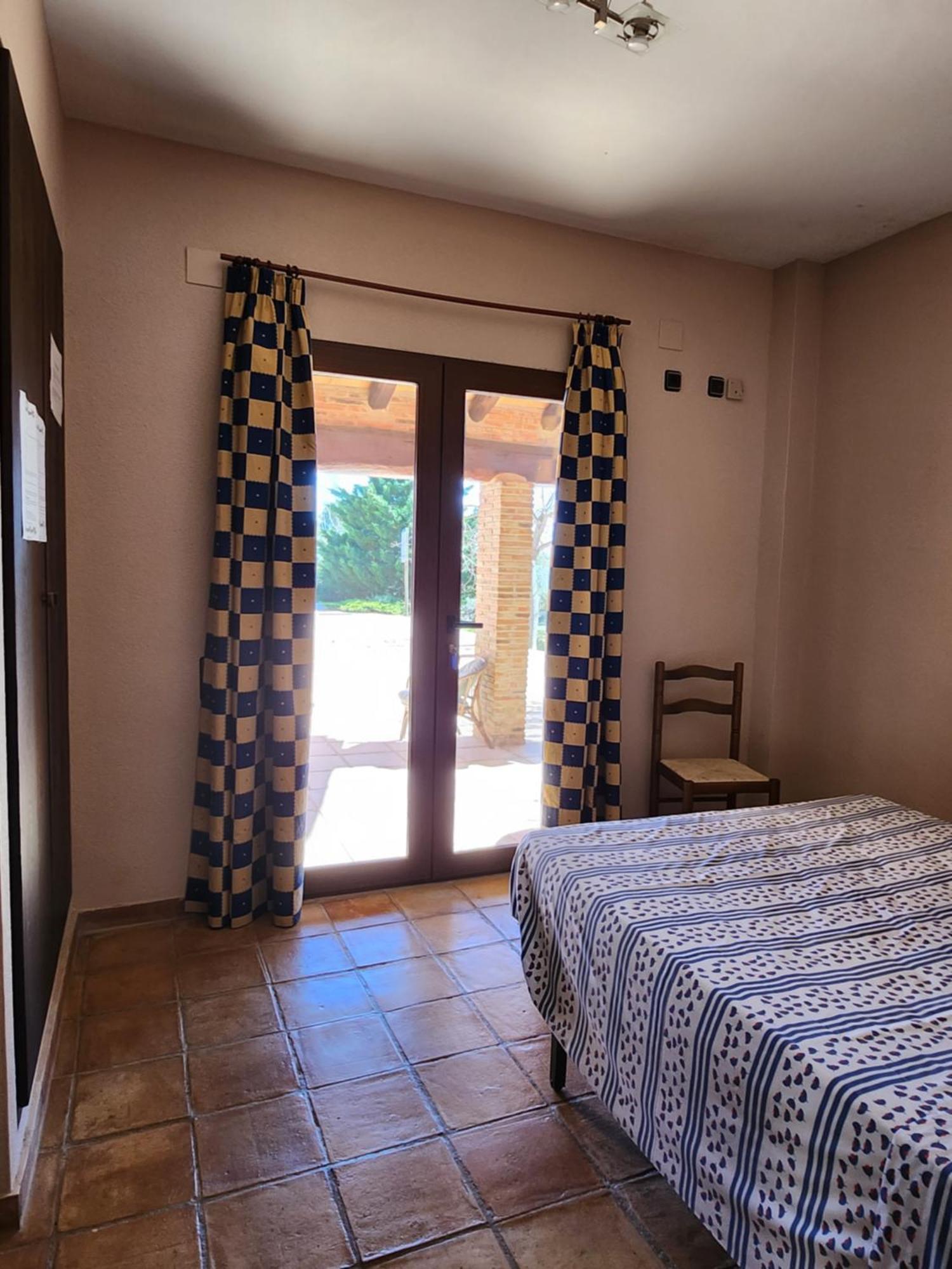 La Candelera L'Ametlla de Mar Bilik gambar